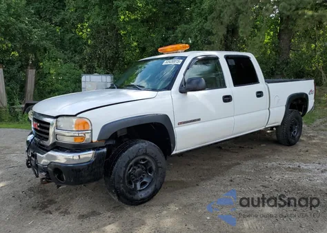 2005 GMC Sierra K2500 Heavy Duty из США, поврежденный, VIN 1GTHK23U35F881594